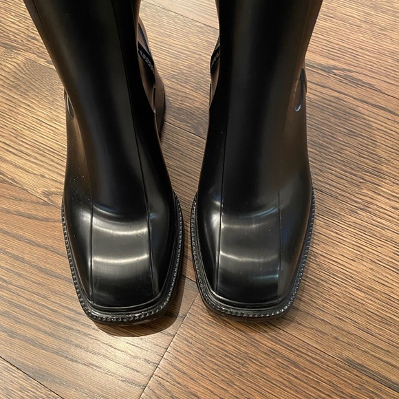 Chloe Betty Rain Boots - Picture 5 of 5